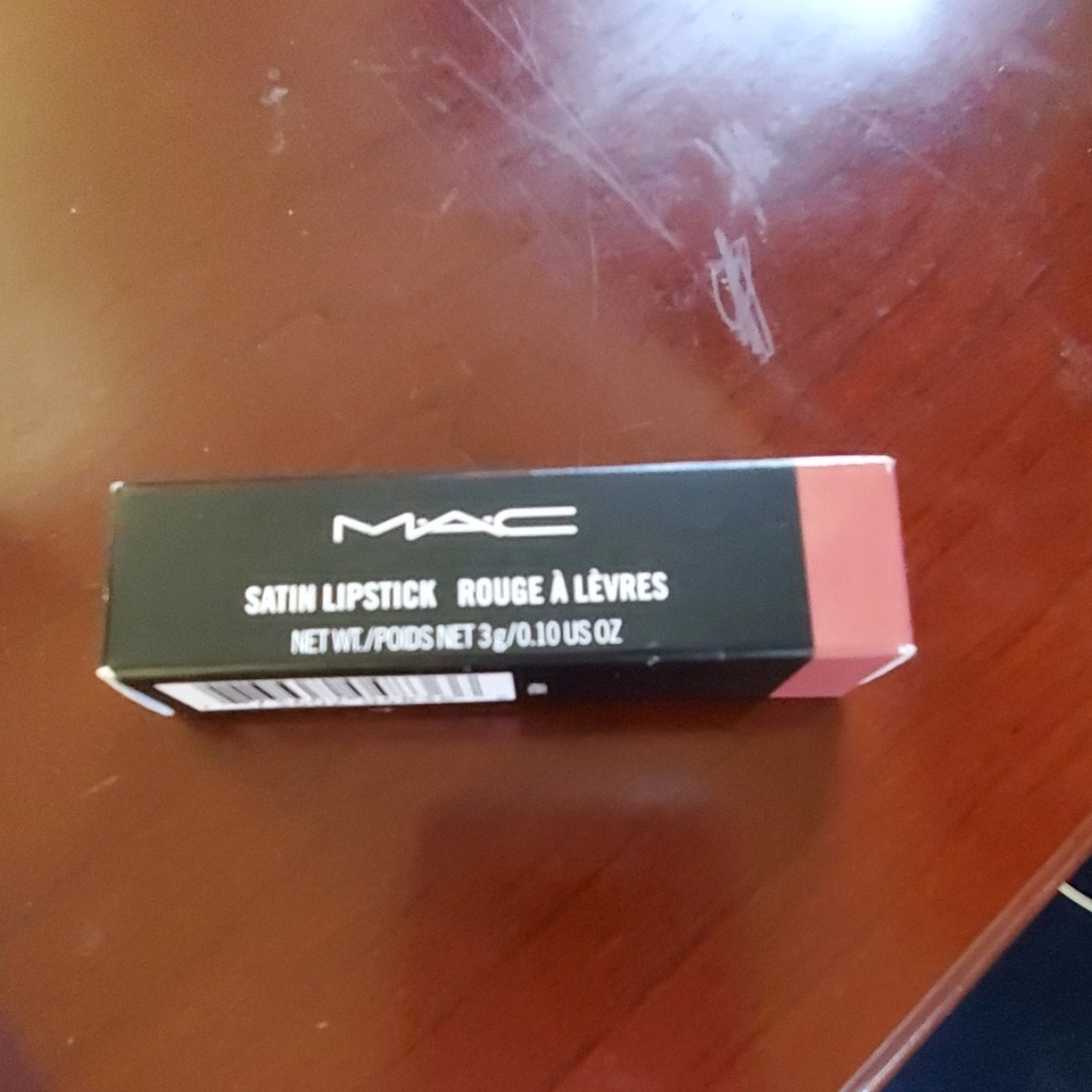 BNIB MAC satin lipstick in Faux